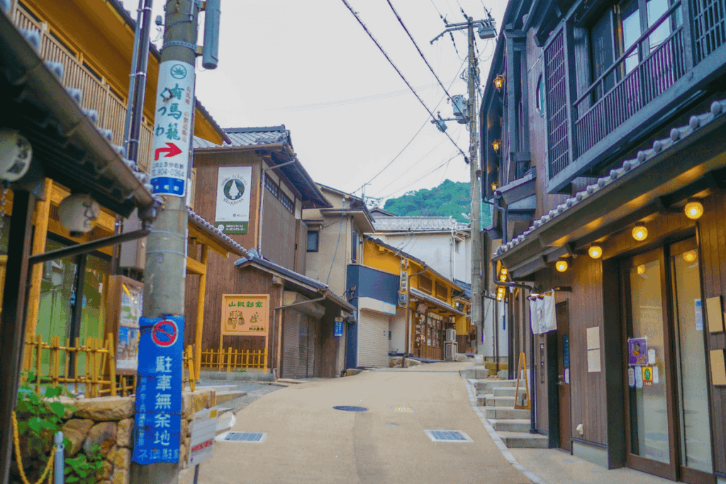 Peaceful Japanese city scene reflecting quiet and harmony