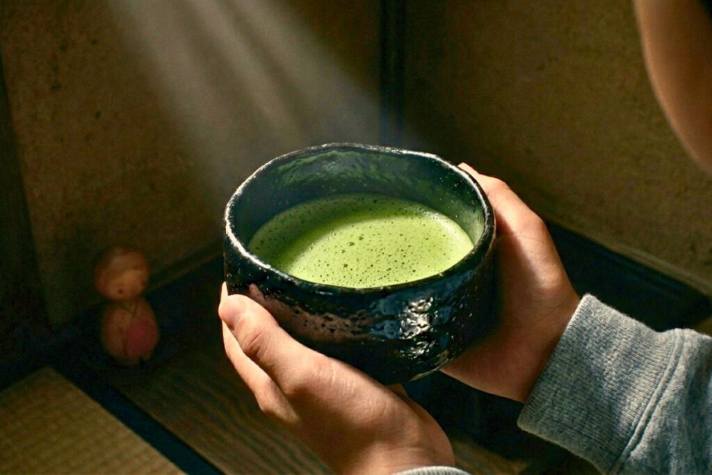 Episode 6: The Universe in a Single Bowl — The Spirit of "Omotenashi" Forged by Earth and Fire